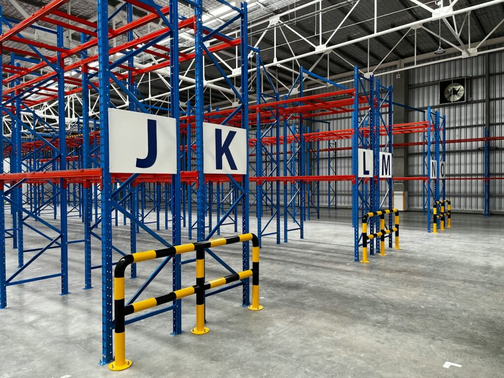 Heavy-Duty Retail Storage Shelf